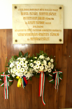 Koszorúzás