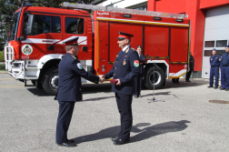 tűzoltóautó ünnepélyes átadása