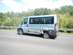 összetört jármű