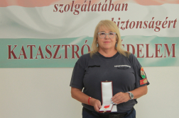 Grófné Holti Éva tűzoltó alezredes