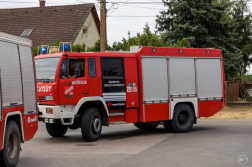 Felvonulás és ünnepség Baracson