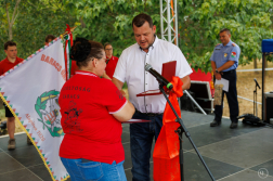 Felvonulás és ünnepség Baracson