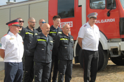 gépjárműfecskendő átadásának pillanatai