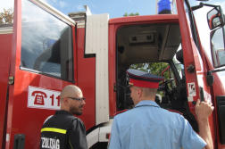 gépjárműfecskendő átadásának pillanatai