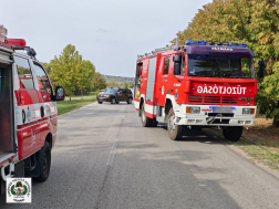 kigyulladt autó oltása